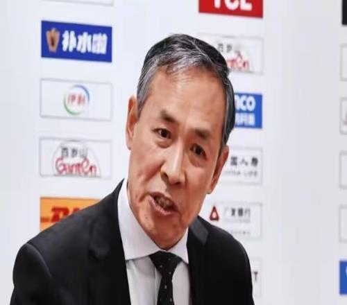 北京队二连败，许利民怒斥球星耍大牌，媒体人扒周琦怼主教练言论