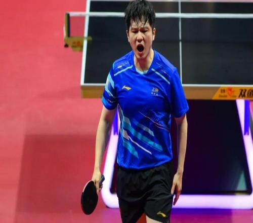 继马龙之后，樊振东成为第二名蝉联全运会乒乓球男单金牌球员
