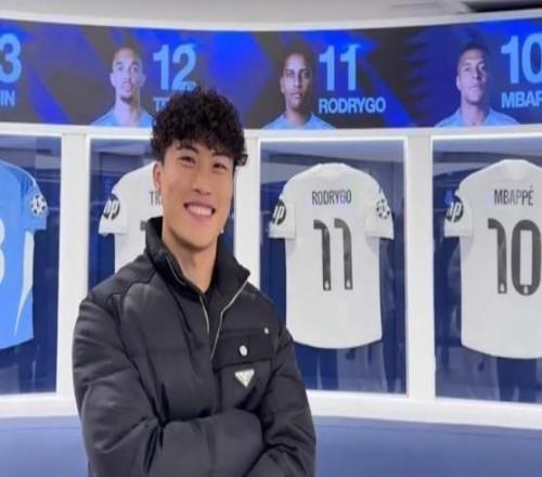 谢文能时隔十多年再次参观伯纳乌球场：有了不一样的感觉