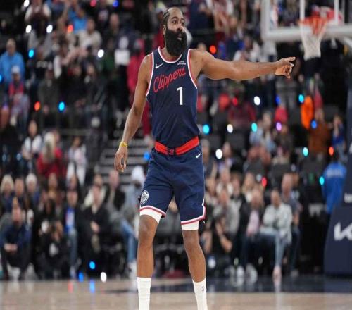 詹姆斯哈登交易后的首秀吗骑士队对阵国王队的伤病报告