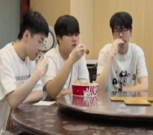 NIP选手愚人节动态：突然摊牌深圳队长隐藏身份原来是.....！