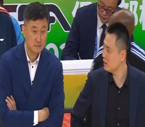 上海主帅卢伟展望半决赛对阵山东：需要更多的年轻球员承担责任