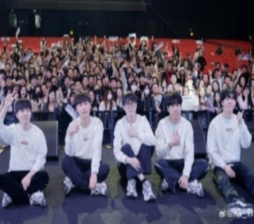 TheShy：感谢大家线下来和我们见面希望大家继续支持我们和iG