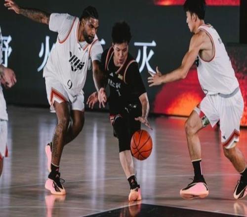 “火拼”草根篮球联赛全国总决赛落幕，NBA球星爱德华兹助力“篮球之夏”