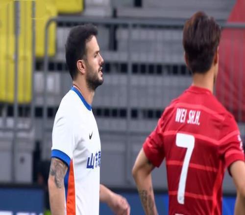 CCTV5+直播，泰山队帮瓦科冲金靴，韩鹏还能执教3场彭啸PK王钰栋