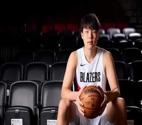 NBA杨瀚森变得更快更强了，詹姆斯回应退役话题