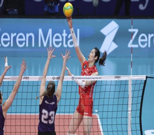 4天3场30！科内闯入欧冠八强，对手赛前被爆欠薪，加拉遭主攻荒