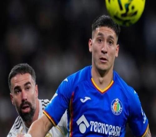 萨特里亚诺：走进伯纳乌时皇马展示欧冠奖杯，我一眼都没看