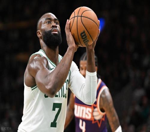 东契奇36分带湖人6连胜，仍无缘日最佳！布朗狂砍41分造21次罚球