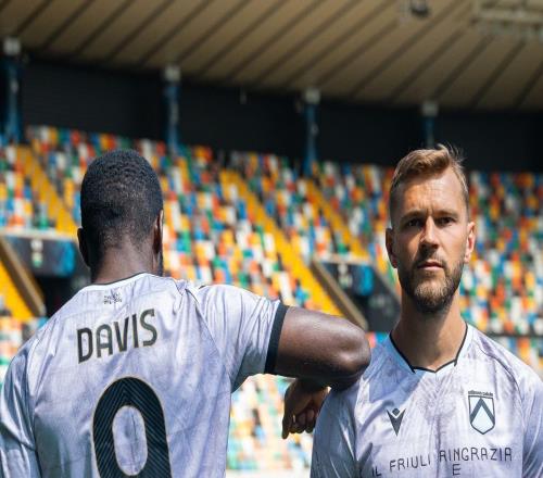 乌迪内斯队发布纪念版球衣，缅怀1976年弗留利大地震逝者