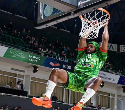 山西签36岁老将外援，将裁掉黑根斯首钢确认裁掉奥莫特