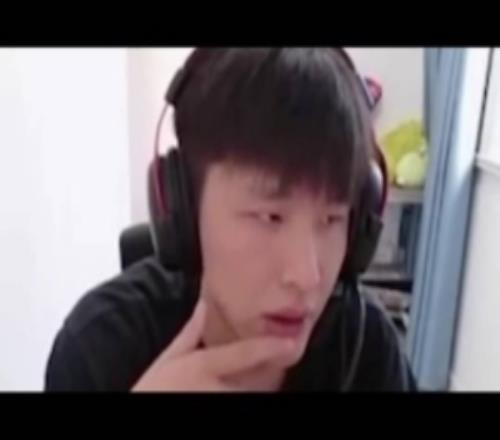 H4cker：应该只有WE打TES有点机会其他队都吃不消的TES太猛了