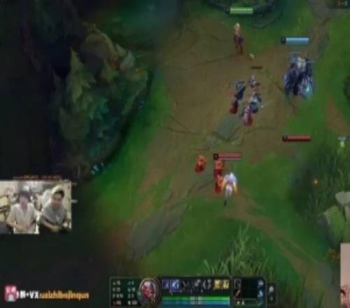 姿态朱开看Uzi复播玩VN1级把对面拉扯麻当场开舔：这换血太享受了