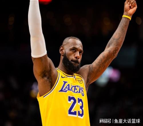 NBA最新排名出炉！湖人能争第二，马刺两队大爆冷，快船没有退路