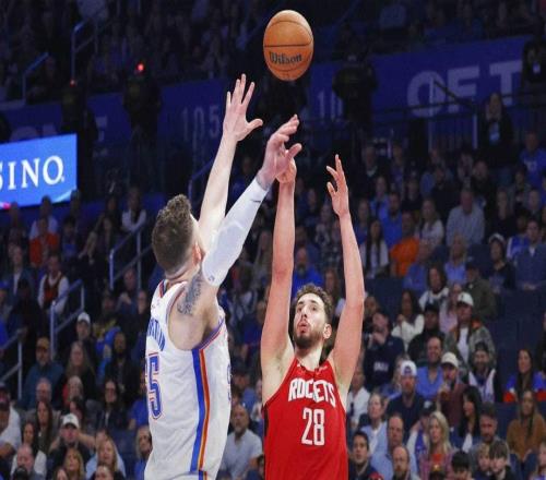 错了，火箭队阿尔佩伦森根就多次辱骂女裁判“女表子”道歉