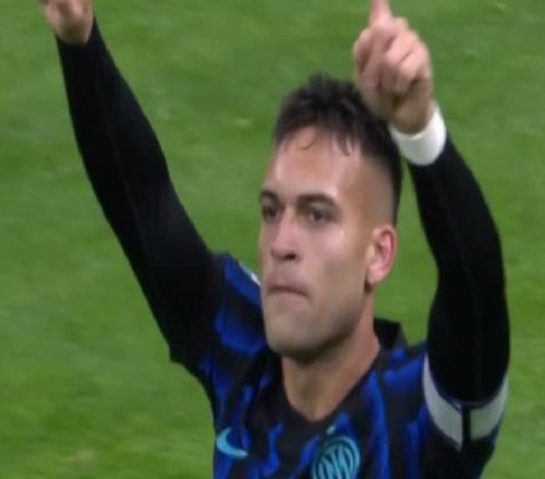 一场40！让意甲榜首易主：国米大胜登顶，争冠4强差3分米兰有戏