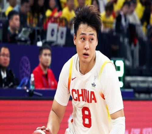 中国男篮21人集训名单：赵睿胡金秋领衔周琦落选杨瀚森未进名单