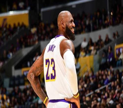 詹姆斯26+7+10：总助攻超保罗历史第二末节主宰胜利升西部第三