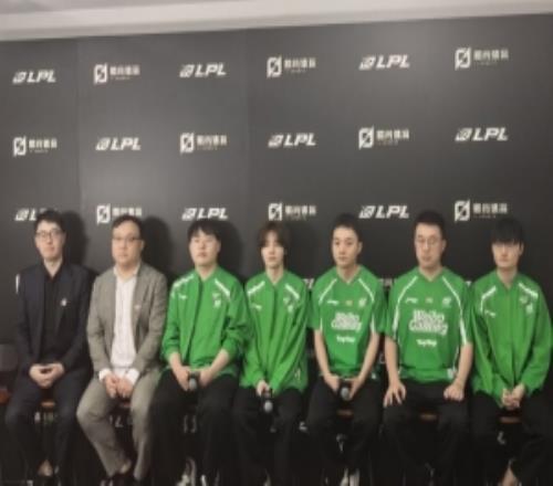 WBG赛后群访Crisp：感觉下一轮对手是TES他们的状态更好