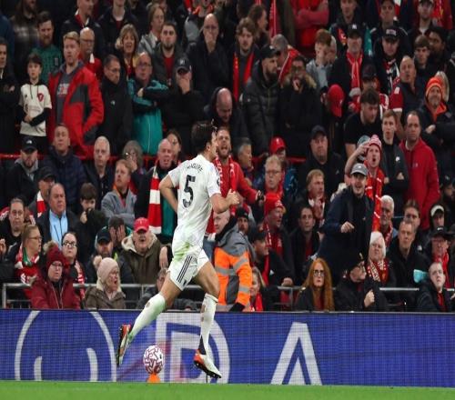 邮报：曼联尚未与马奎尔谈续约，他是否愿降薪取决于合同年限