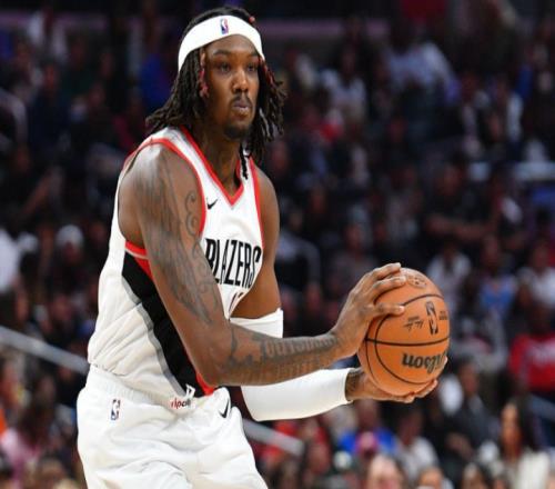 对战独行侠前瞻，流言四起杨瀚森迎来机会，提升表现或将稳固轮换