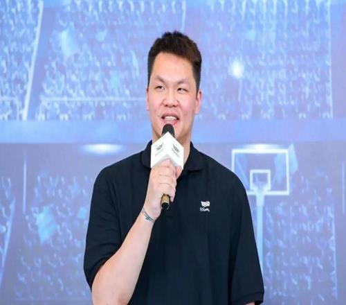 广东第五外援来了朱芳雨1400万追NBA超六，场均20.7分比马尚猛