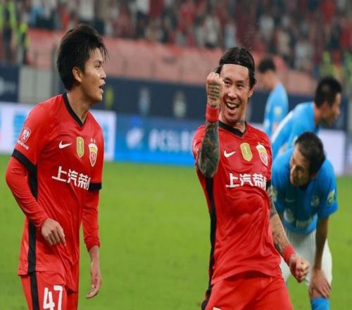 张琳芃豪夺11冠！创中超夺冠纪录，7连冠+3连冠，武磊“躺冠”