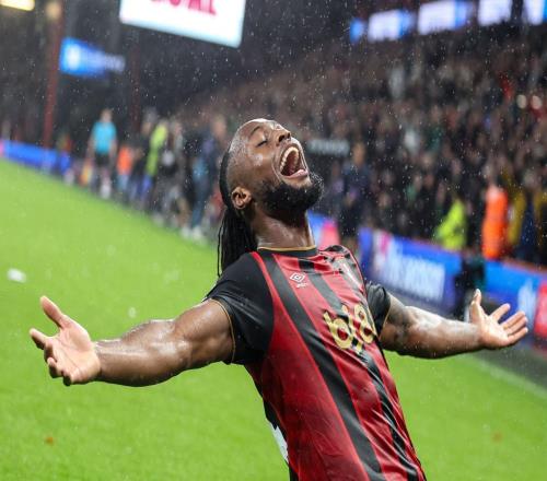 记者：塞门约在冬窗的解约条款只在1月10日前有效