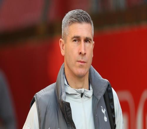 官宣！国安新帅到位，44岁前热刺教练上任，仿照海港建队