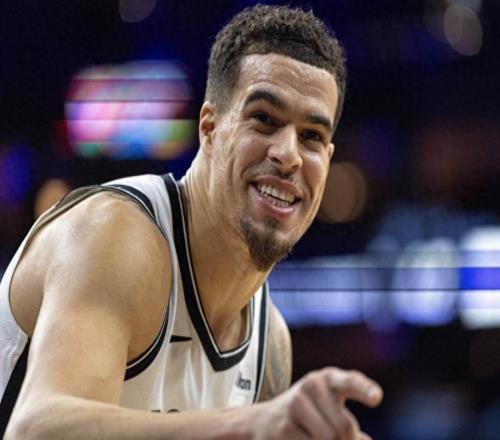 闭眼选不会错，攻防两头一人填坑，波特才是勇士的引援送分题