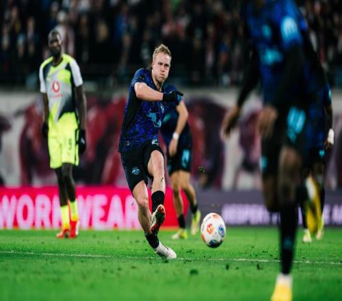 莱比锡官方：施拉格尔内收肌受伤，预计将缺席数周