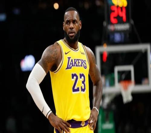 6年5队，哈登成功转会骑士，此举或逼迫詹姆斯退役