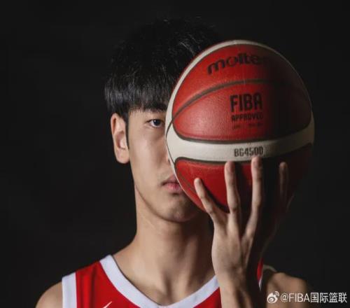 宣布了！张博源重磅加盟！又一超级新星退出CBA