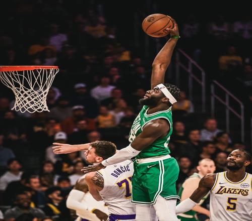 22分惨败绿军！勇士送大礼湖人却不要，布朗真成东契奇的噩梦了