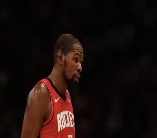 半场杜兰特出战16分钟得到8分1篮板4助攻1抢断