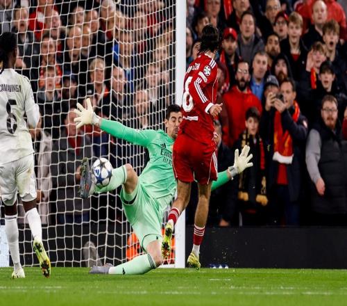 尽力了，库尔图瓦对阵利物浦全场8次扑救仍未挽回败局