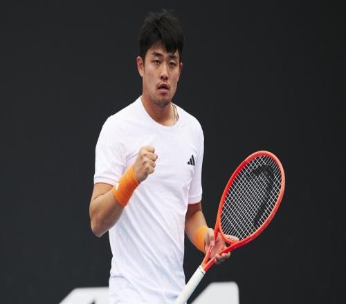 体坛联播联赛杯半决赛首回合曼城获胜，马竞国王杯晋级