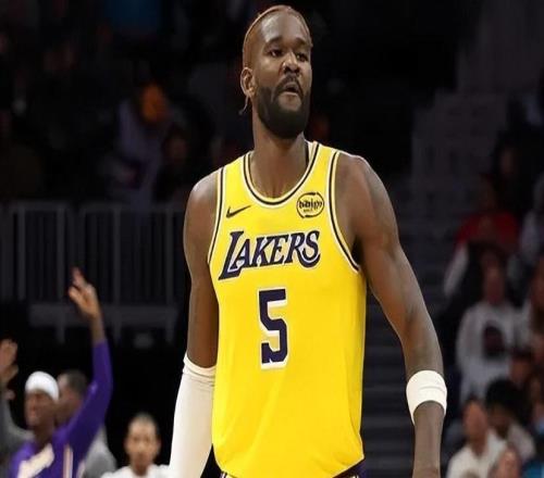 湖人惜败魔术！詹姆斯+艾顿轰42分，东契奇绝杀甩锅，里弗斯打铁