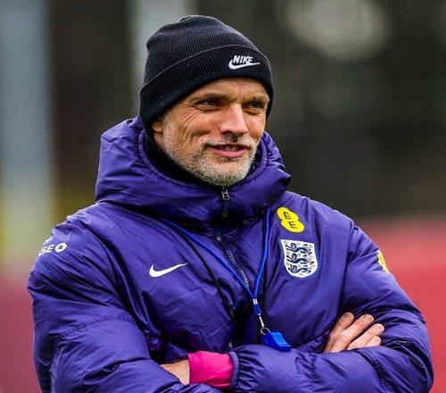 23岁身价8000万镑，天才中场横空出世！成长速度比肩亚马尔