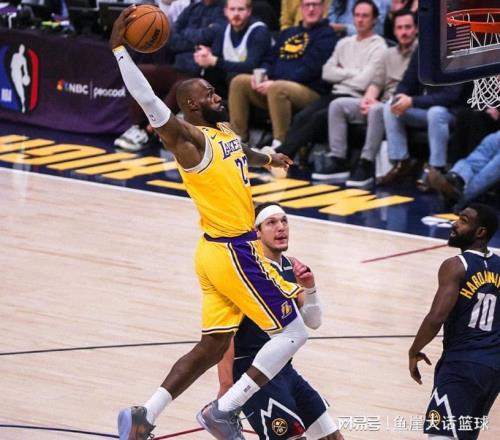 湖人进步明显，詹姆斯一点真该批！东契奇历史第二，艾顿出新消息