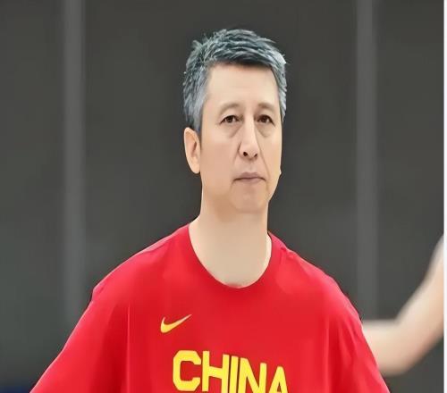 CBA3消息！赵继伟全明星被质疑，赵睿面临重罚，国家队名单将出炉