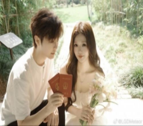 前职业选手Meteor分享结婚喜讯：持证上岗