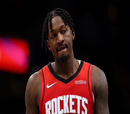 继续着惨不忍睹的表现，但火箭对于锋线老将的信任度依然非常高