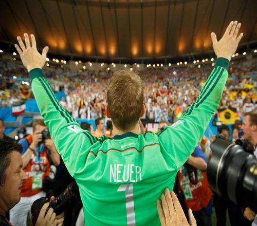 外媒发布德国21世纪门将TOP5！卡恩只能排第二莱曼第四！凭啥