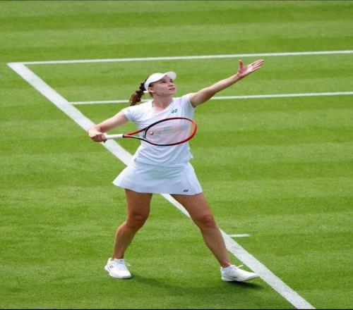 为了冲击世界第一，莱巴金娜选择暂时放下国家荣誉