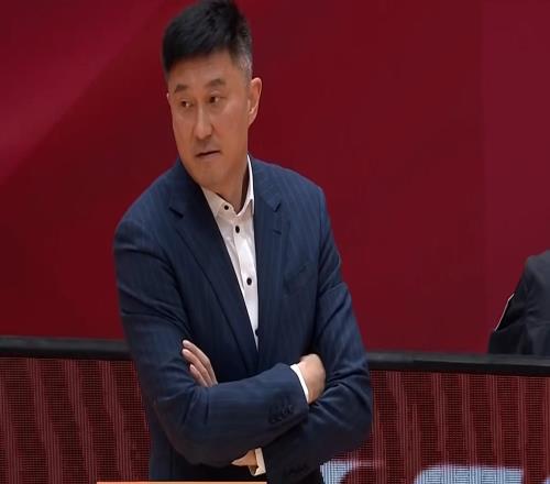 CBA疯狂一夜！广东3分险胜浙江，上海爆冷不敌南京，山西险遭逆转