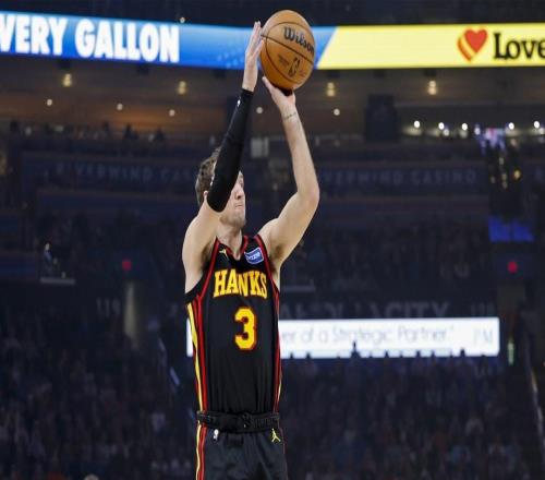 湖人队通过交易得到卢克肯纳德后，雷迪克给他一条简单的信息