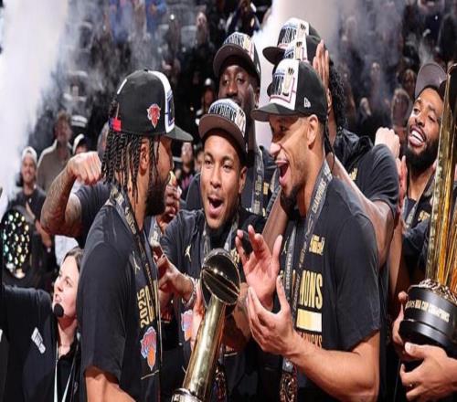 尼克斯逆转马刺夺NBA杯冠军OG28+9文班18+6