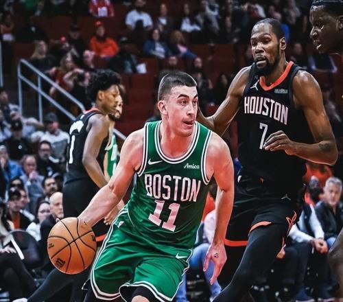 21分惨败！残阵绿军复仇火箭，主帅遭驱逐，杜兰特11中4探花背锅