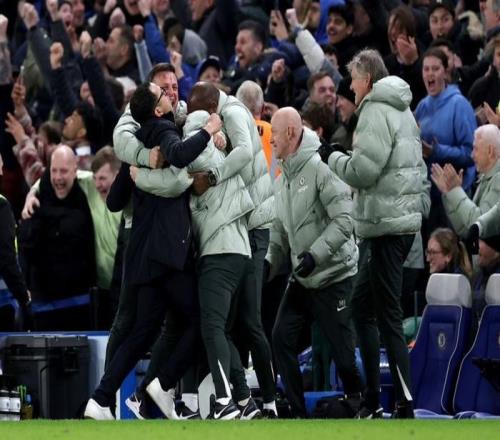 让2追三！蓝军新帅豪取英超3连胜临场调整立竿见影一战封神